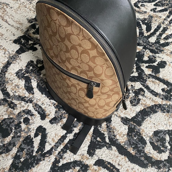 Coach Medium - Large Backpack - Picture 3 of 3